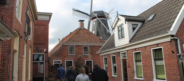 straatje en molen.jpg